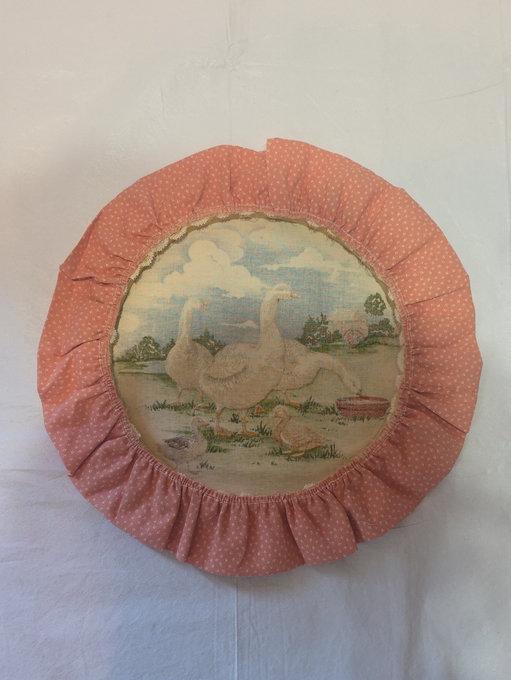 Vintage Embroidery Hoop Wall Art Geese Goslings Pink Lace Granny Cottagecore - Picture 4 of 5